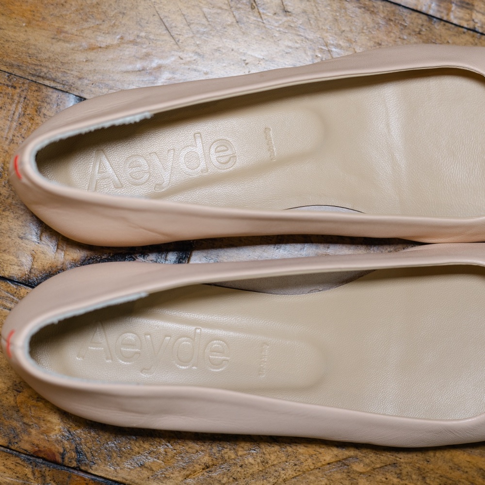 Aeyde Beige Leather Ballet Flats